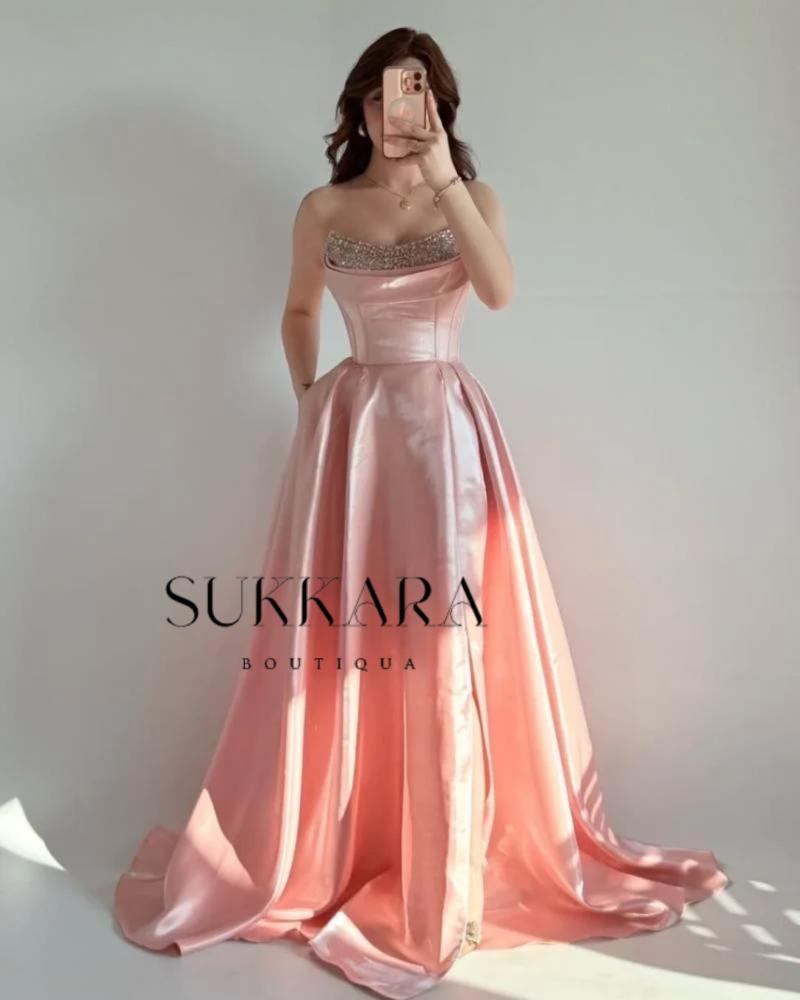 فستان انيق لمعه فخم