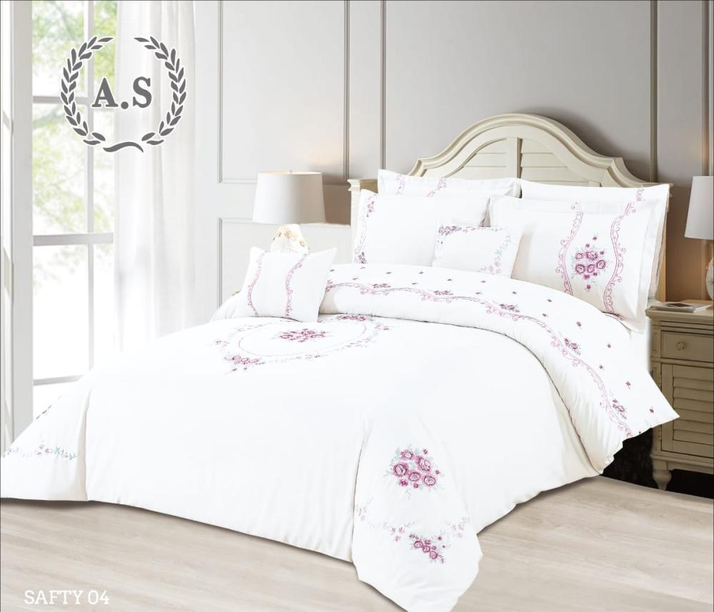 مفرش لاما مطرز كنج مكروفيبر