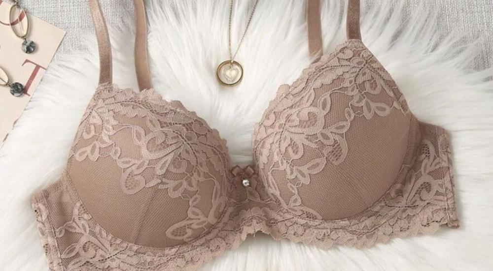 برا بوش اب دانتيل