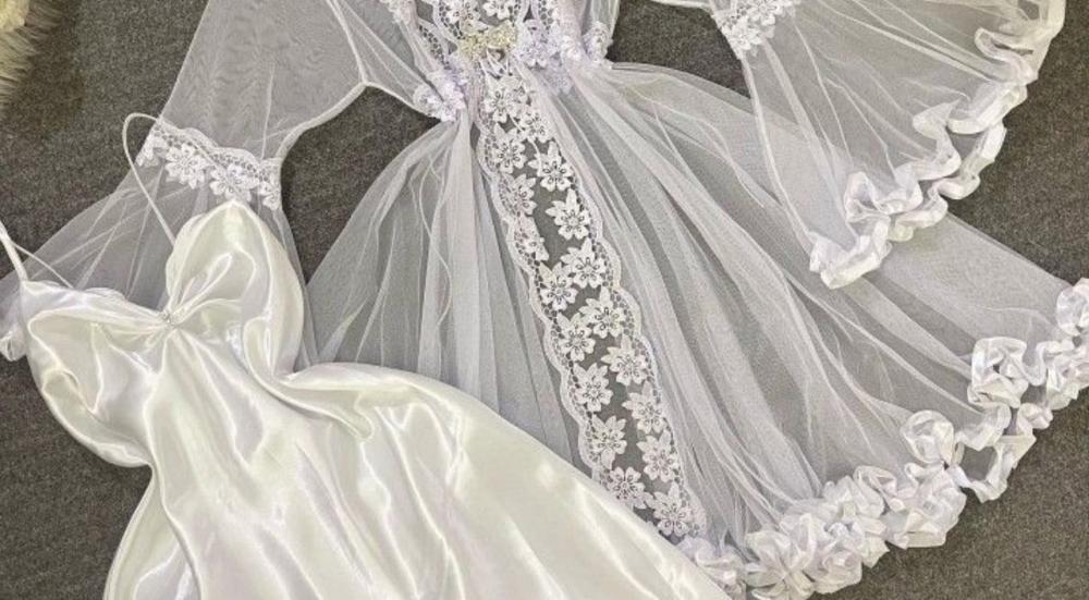 ملابس عروس أول أيام زواجها