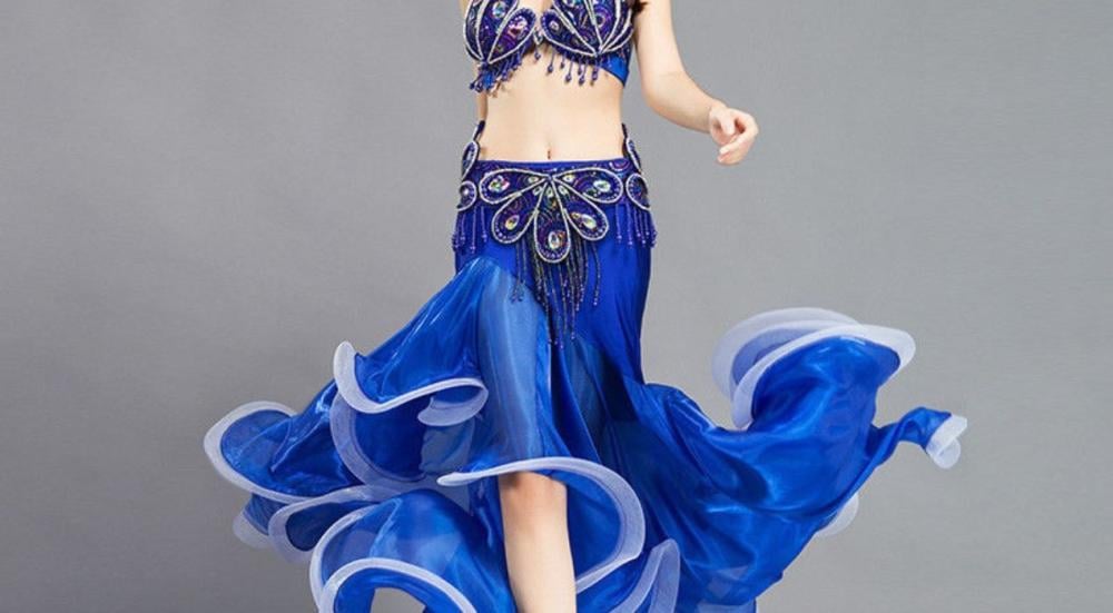 Dance-suit-for-married-women