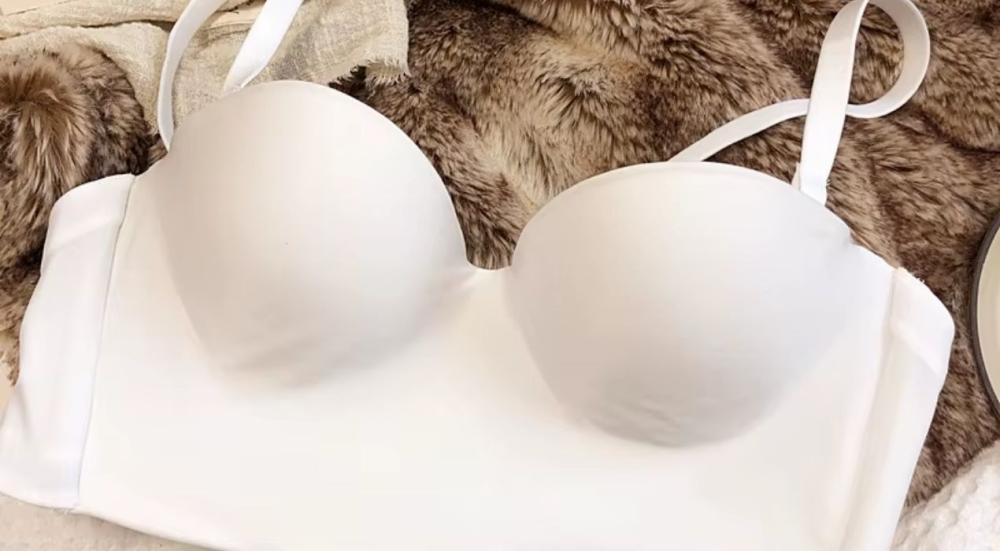 برا بوش اب لفستان الفرح