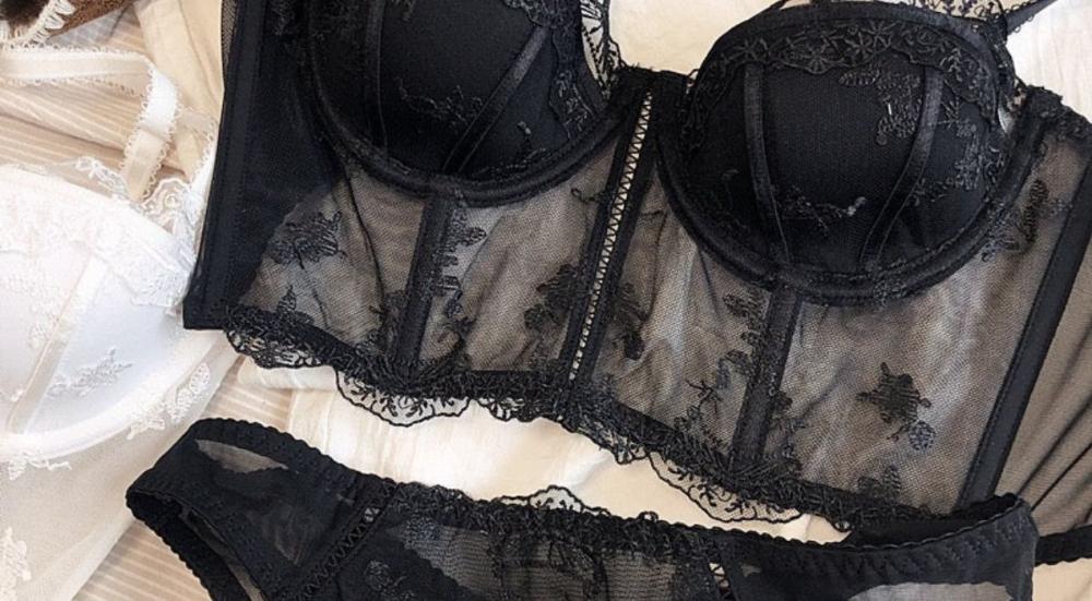 Two-piece-lingerie-collection