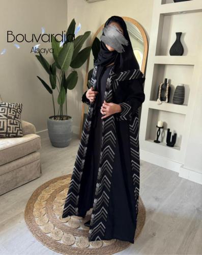 عبايه ركامه. اسود
