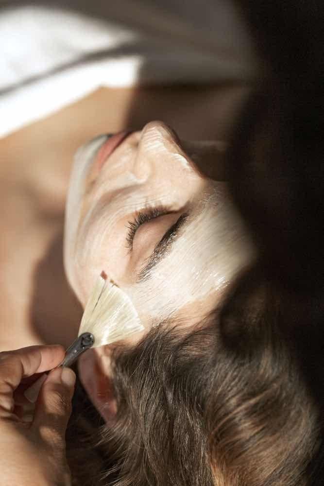 علاج الحبوب والرؤوس السوداء بدون مكياج