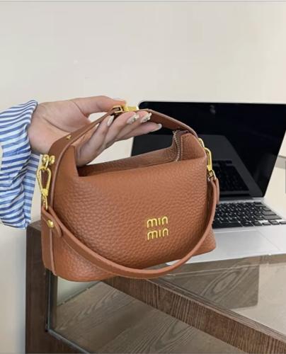 حقيبه كروسبودي