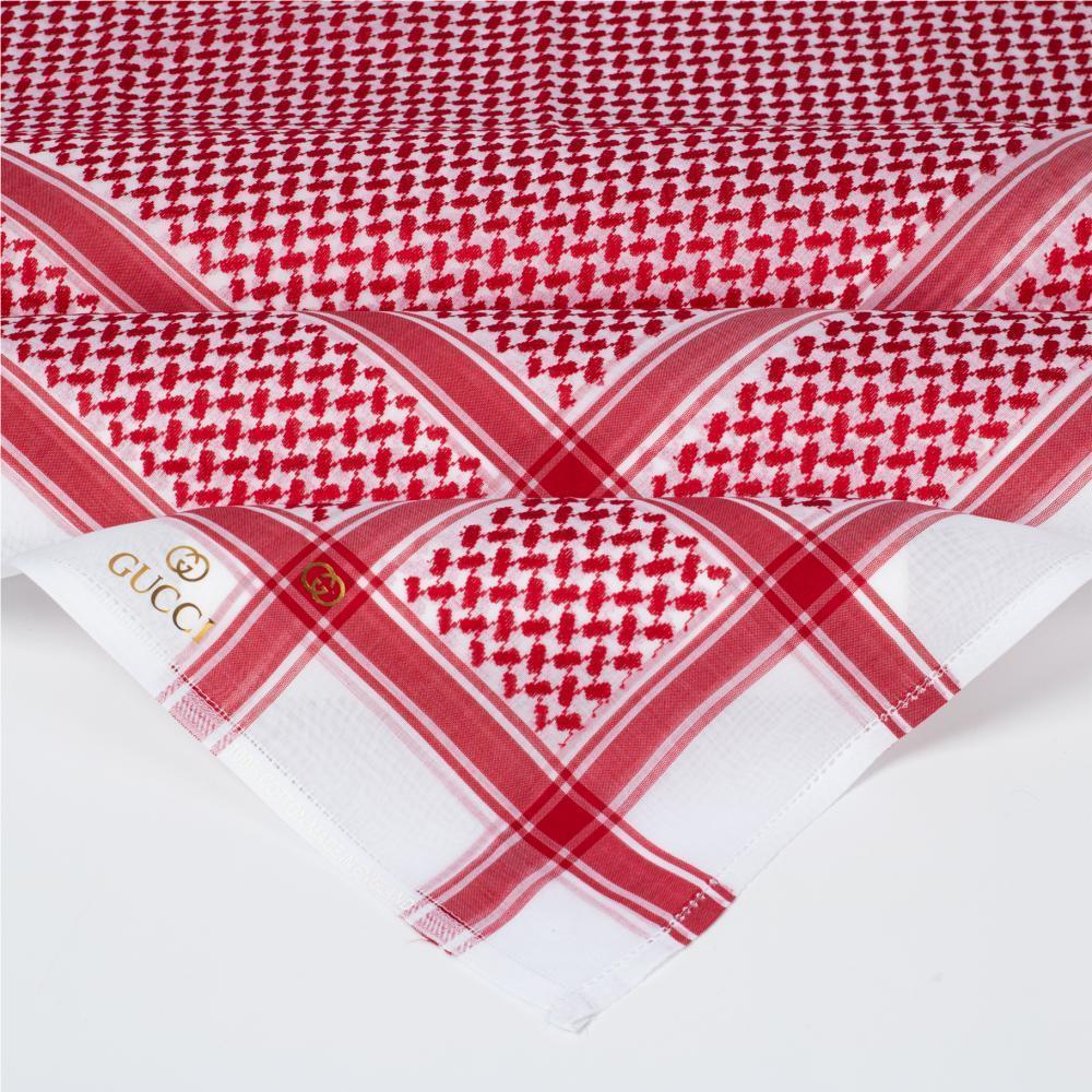 شماغ قوتشي كلاسيك - قولد