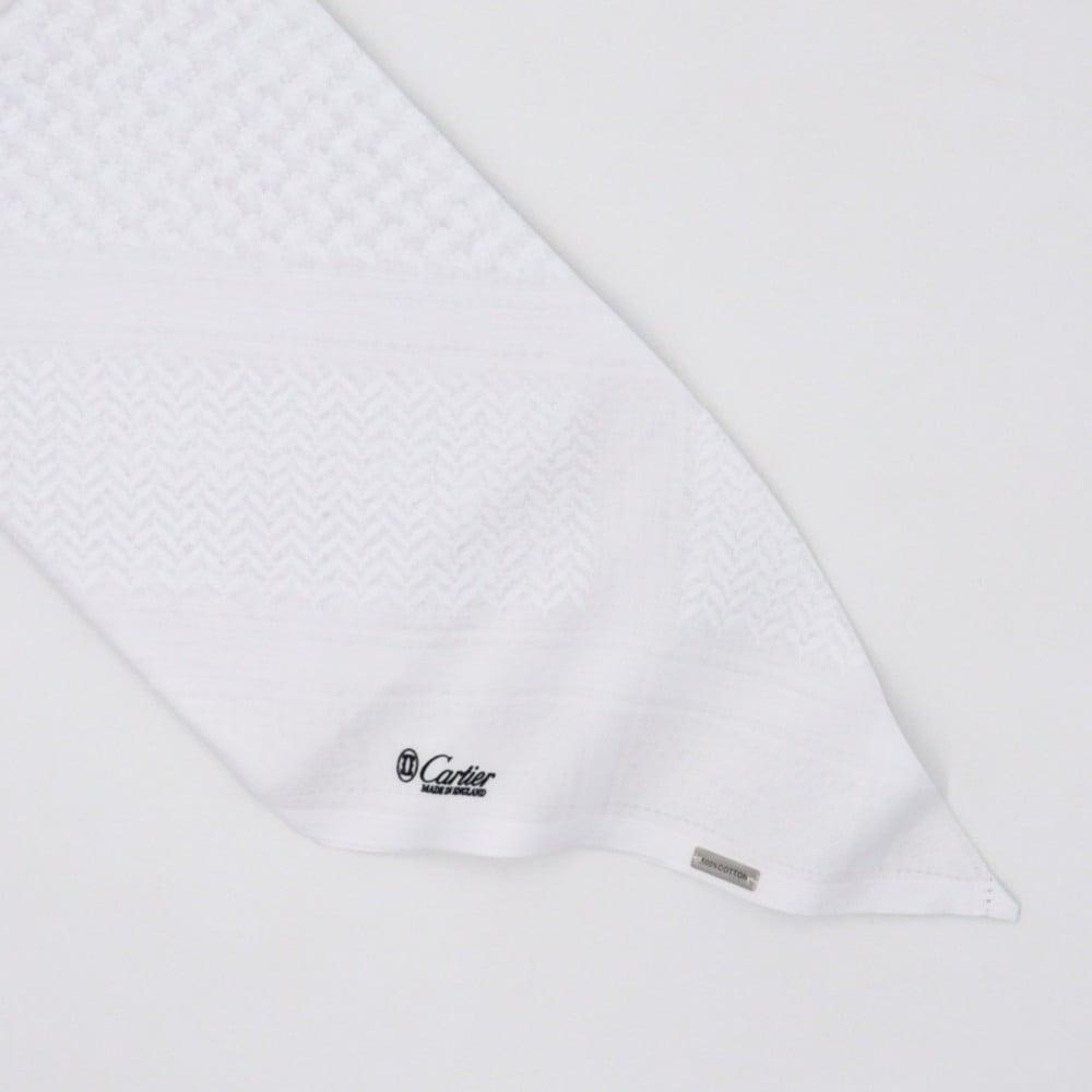 شماغ كارتير ابيض 2024