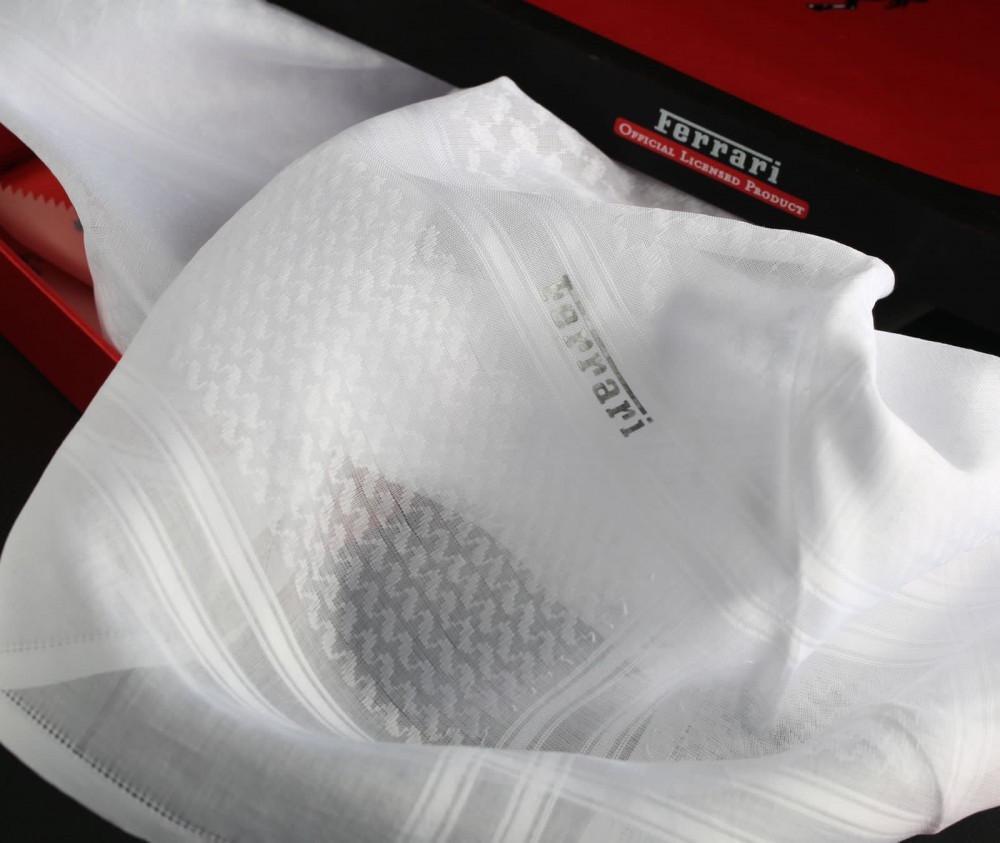 شماغ فيراري الابيض