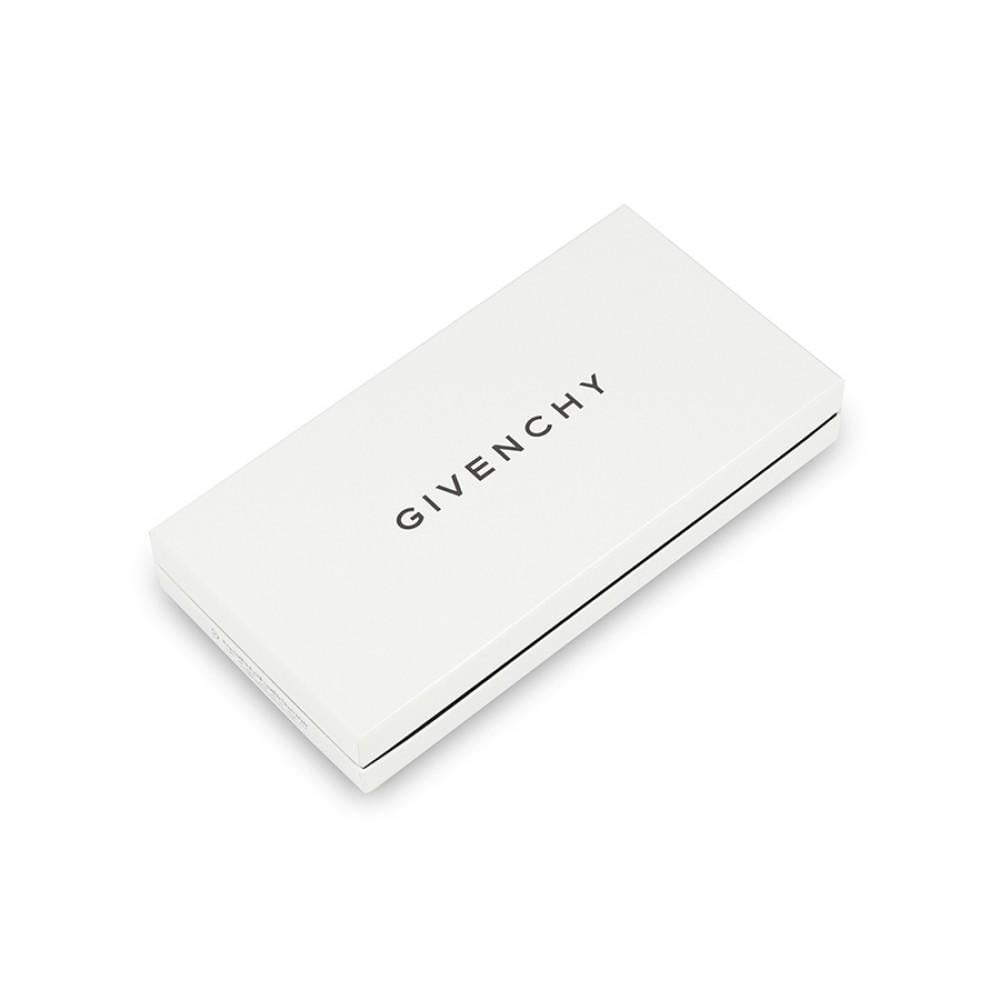 شماغ جيفنشي ابيض كلاسسيك  2024