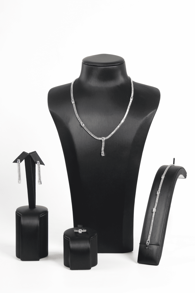 طقم زركون 4 قطع فضي كامل لامع