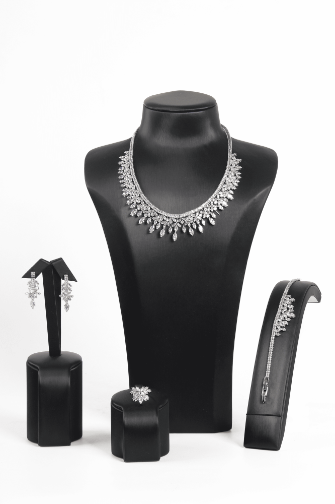 طقم زركون 4 قطع فضي كامل لامع