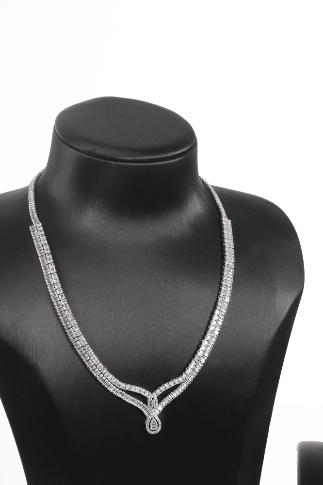 طقم زركون هدية فاخرة للنساء