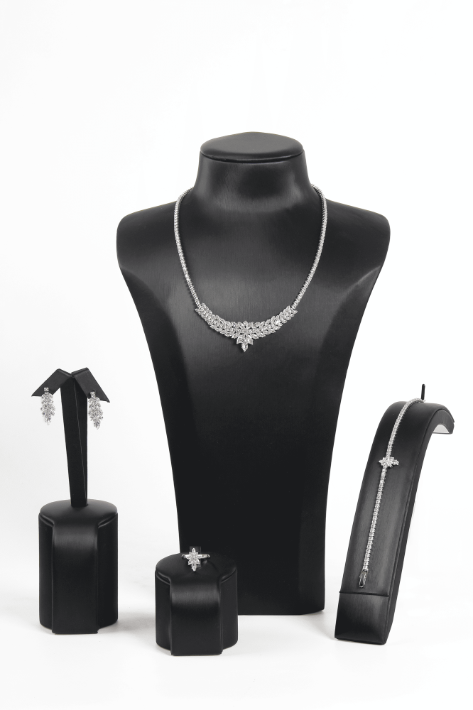 طقم زركون 4 قطع فضي كامل لامع