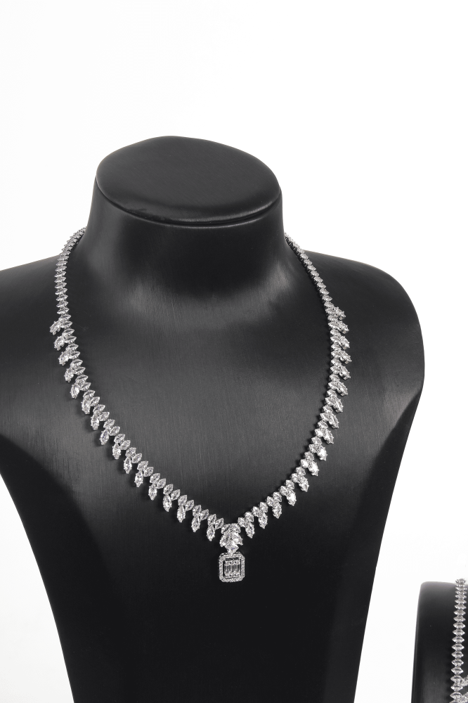 طقم زركون هدية فاخرة للنساء