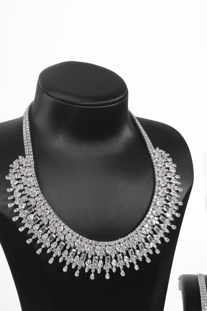 إكسسوار طقم زركون بتصميم أنيق