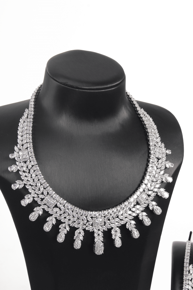 إكسسوار طقم زركون بتصميم أنيق