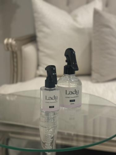 معطر lady one