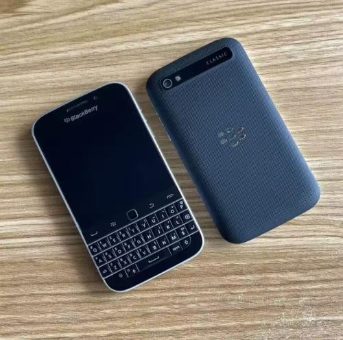 Blackberry q20