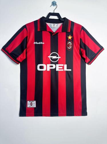 ميلان كلاسيك موسم 1997-1998