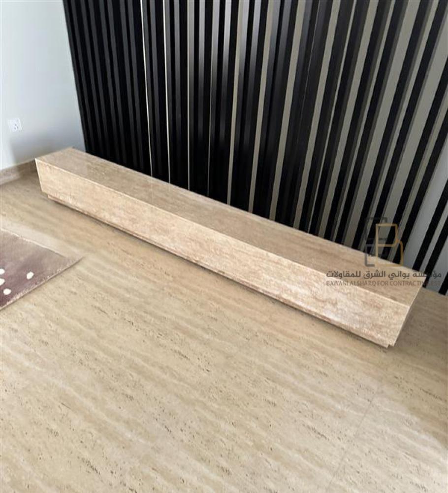 طاولة تلفزيون من رخام ترافنتينو بيج