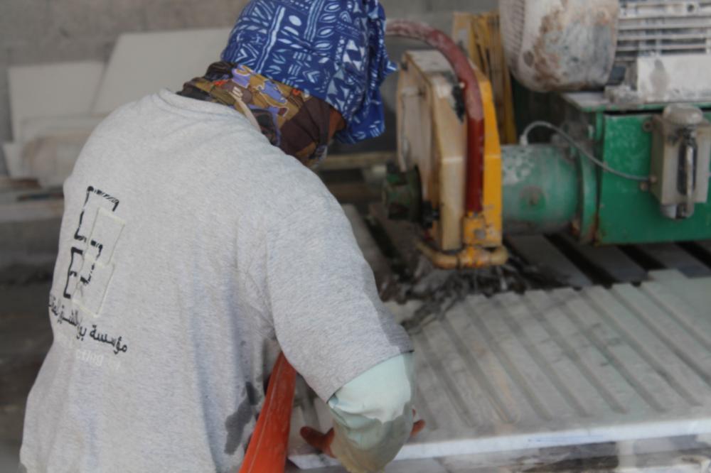 خدمة تفصيل الاثاث الرخام الطبيعي على حسب الطلب