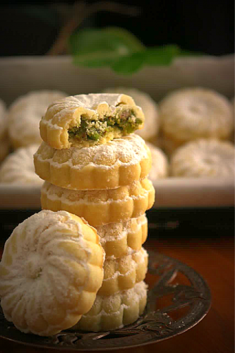 معمول فستق كبير Pistachio Maamoul