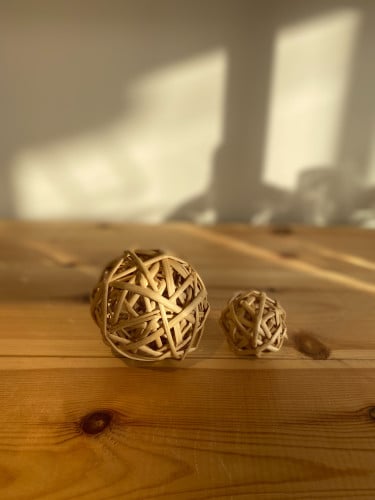 قطعة ديكور خشبية