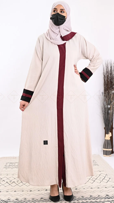 عبايات ملونة