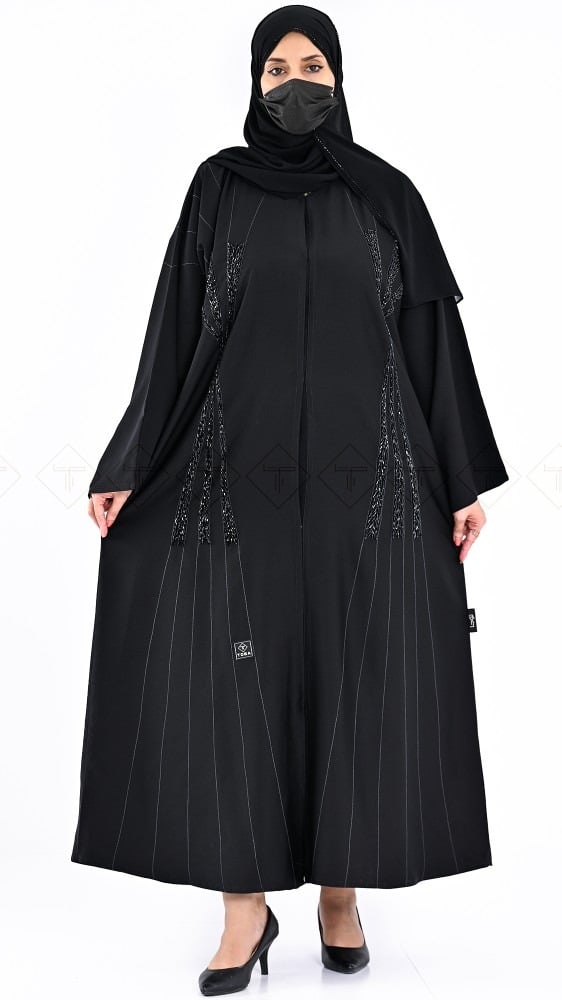 عبايات مطرزة