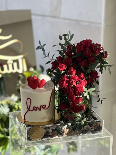 تنسيق يوم الحب اكريلك صغير