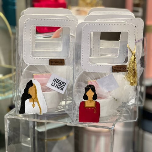 شنط ( كوب وصحنه +عطر ميني)