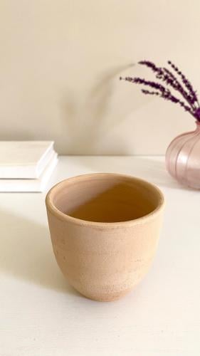 وعاء فخار يدوي – صناعة سعودية