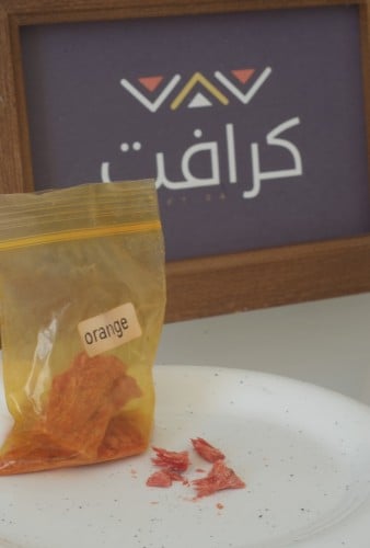 لون برتقالي - مخصص للشموع