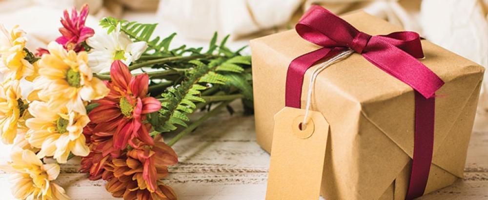 هدايا للمخطوبين: 5 أفكار لإهداء العروسين تجمع بين الرومانسية والتذكار