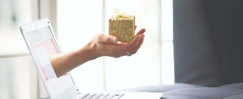 أفضل خدمة توصيل هدايا أونلاين في الخبر | متجر هدايا فيتونيا