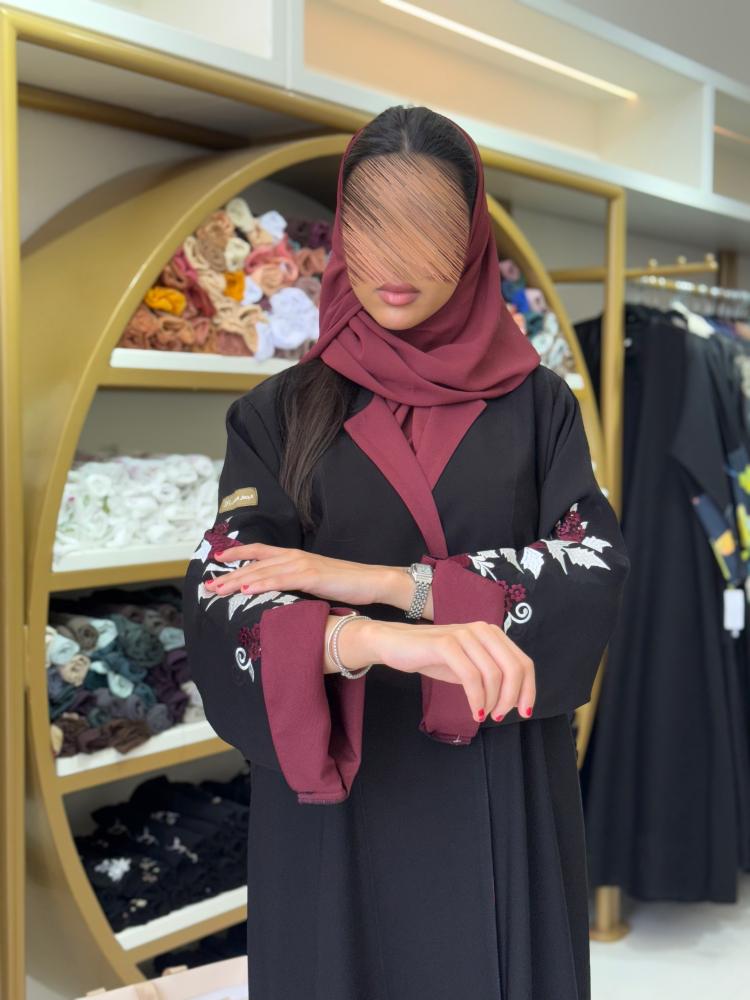 عباية لارا بقماش انترنت تطريز بالكم عنابي