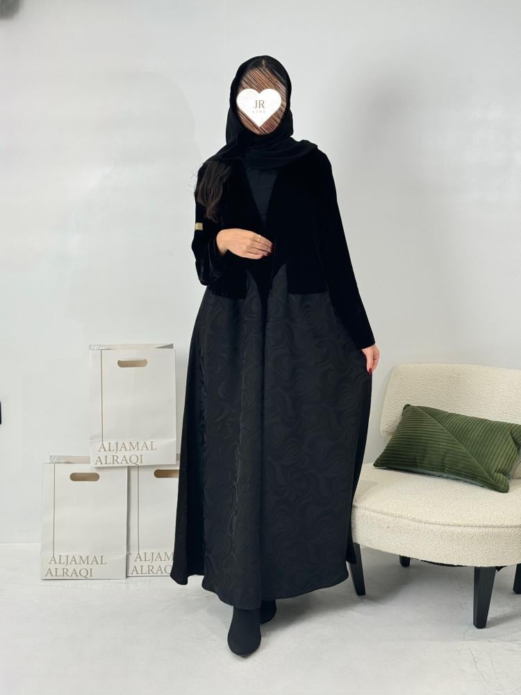 تشكيلة شتاء 2024 - عباية بيرين جاكار ومخمل اسود