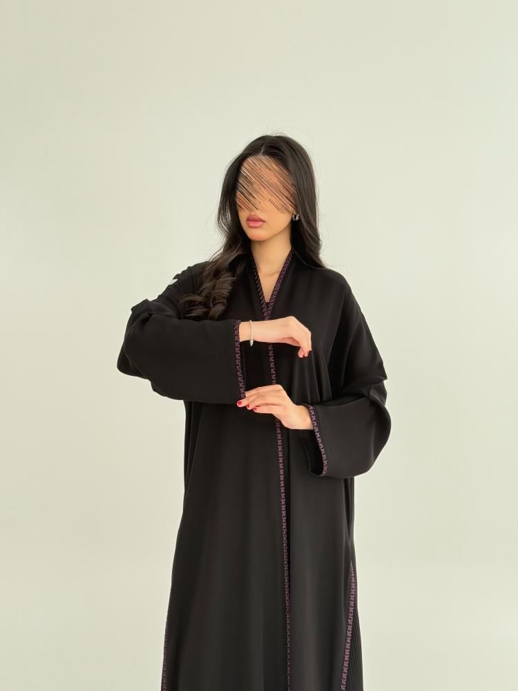 عباية نيلاء بقماش انترنت بتطريز مع كسرات جوانب  موف