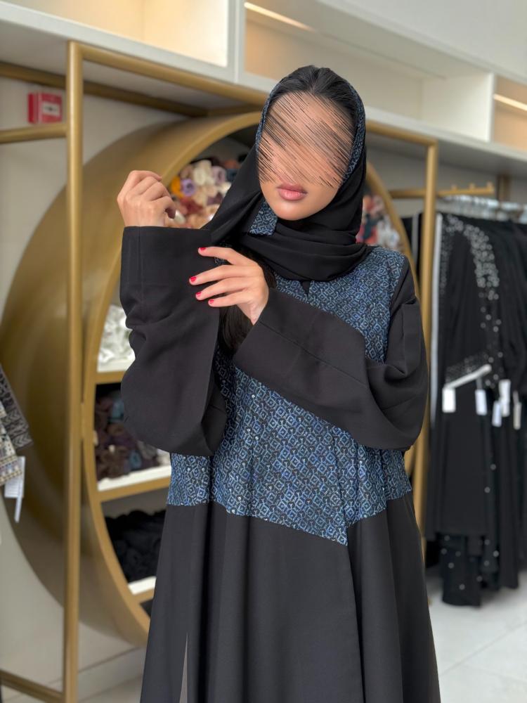 عباية سهام كريب الاناقة تدخيلات روكاما كحلي