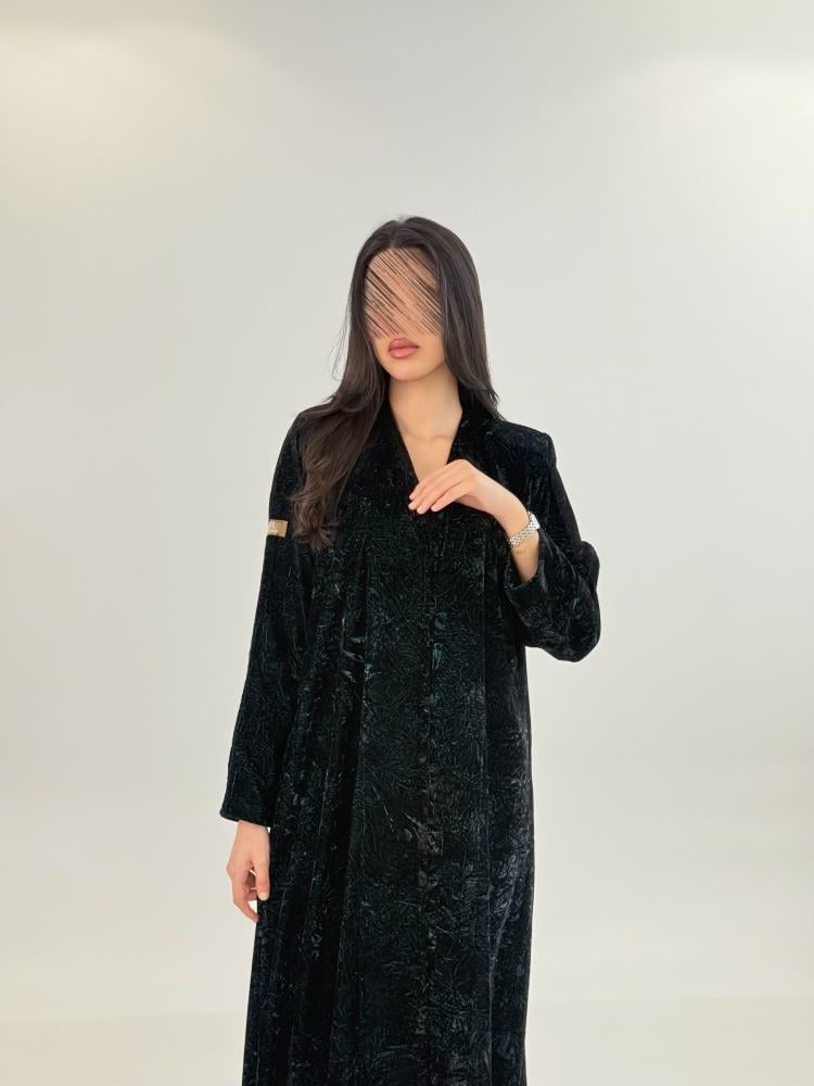 عباية علياء بقماش مخمل كوري مكسر تركوازي