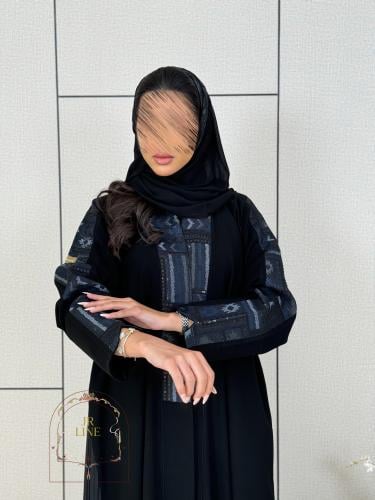 عباية نجد بقماش كريب ملكي كحلي