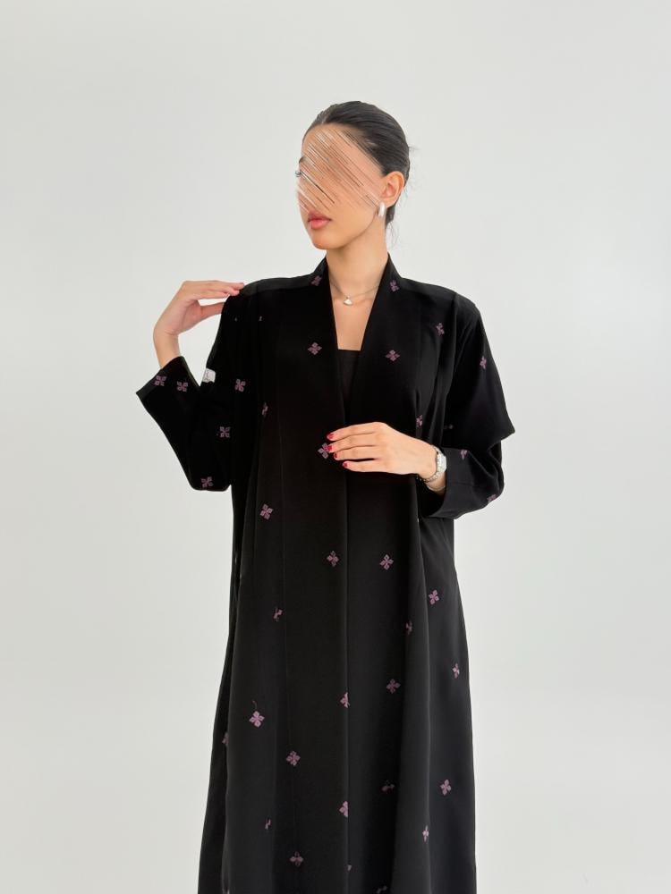 عباية رباب بقماش كريب الابداع مطرز موف