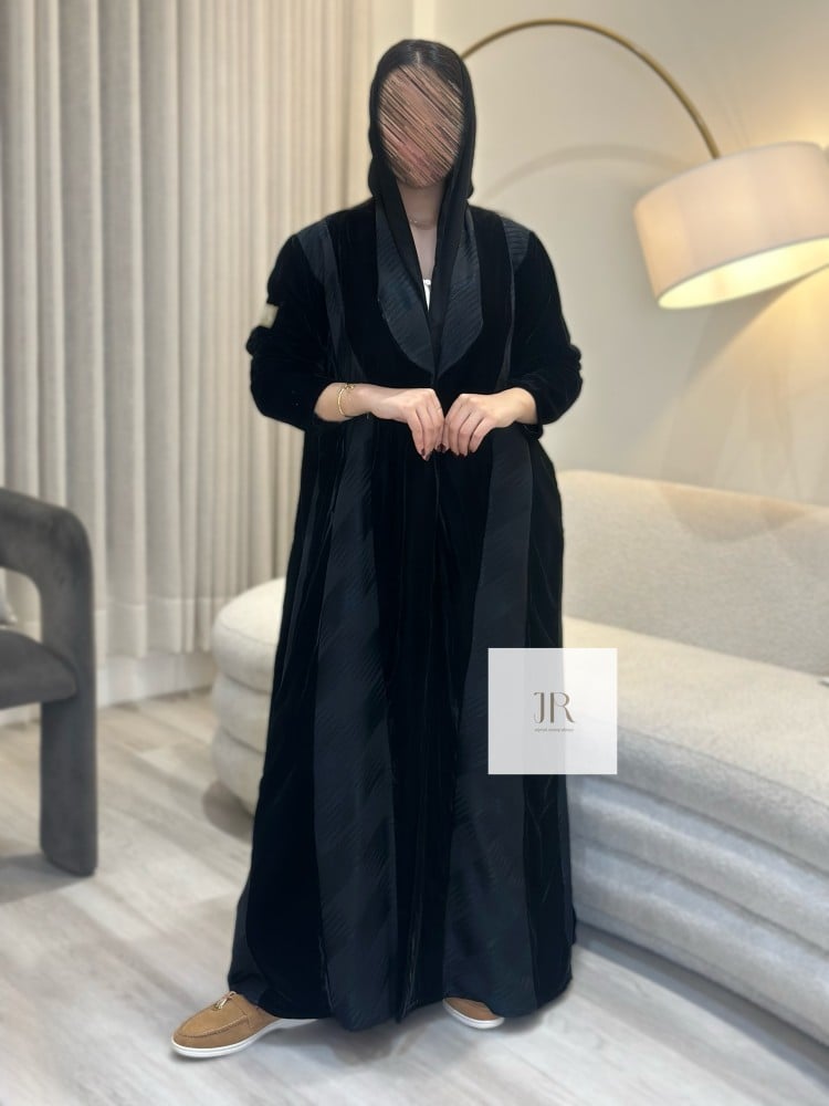 عباية بلسم l مخمل تدخيلات جاكار مخملي - اسود