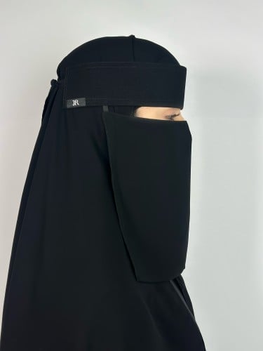 نقاب بقماش كوري بخط عادي - وسط