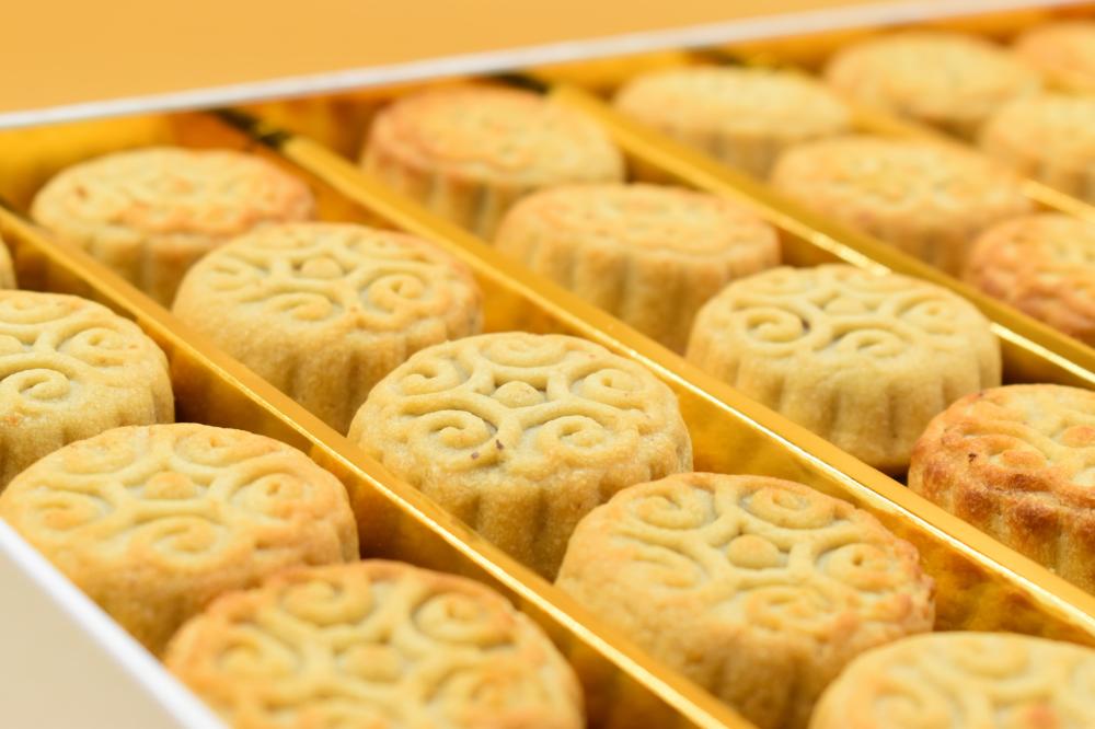 Luxury White Box - Ma'amoul Assortment - Nakhlah
