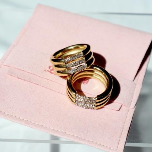 Layers ring