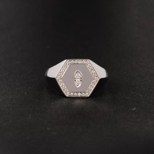 خاتم ذهب ابيض عيار 18 مزين بالألماس الابيض