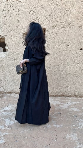 عبايه تطريز اسود