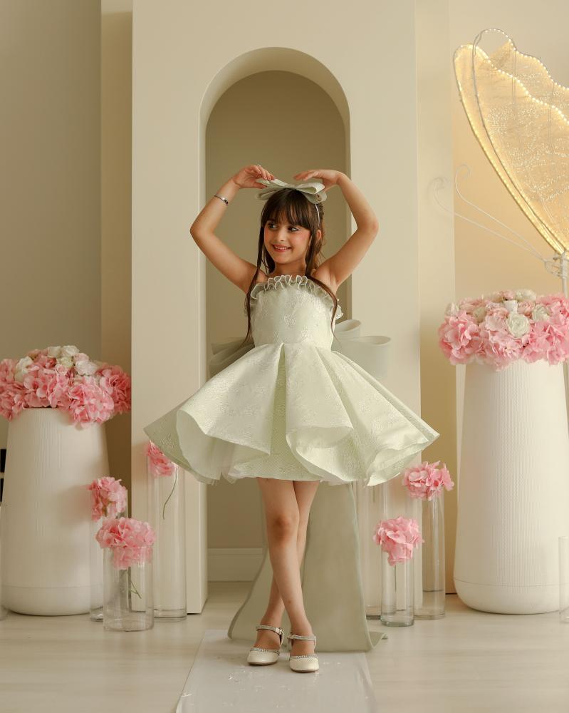 فستان بتشجير اخضر